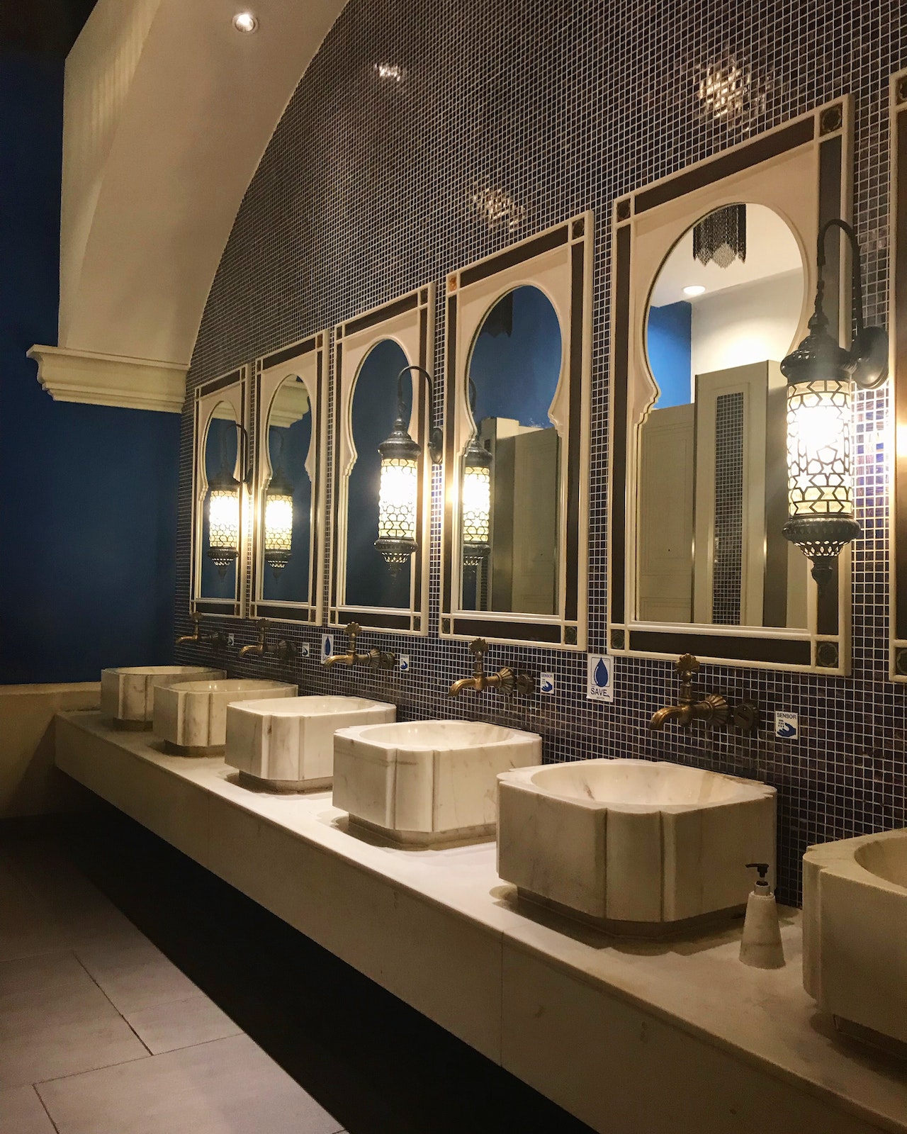 commercial restroom fitouts melbourne